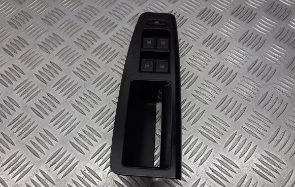 Volkswagen Polo Front door window switch trim 6Q1867171F