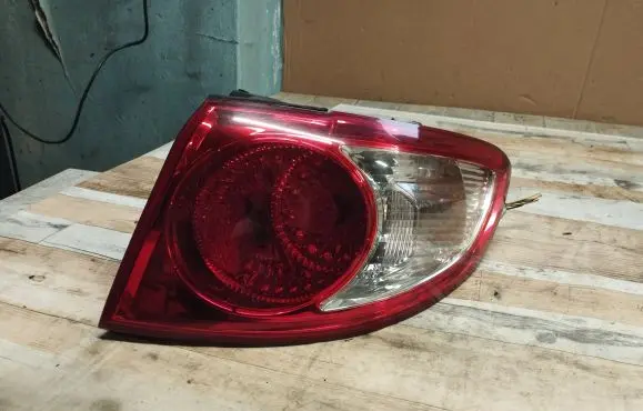 Hyundai Santa Fe Rear/tail lights 924022B000