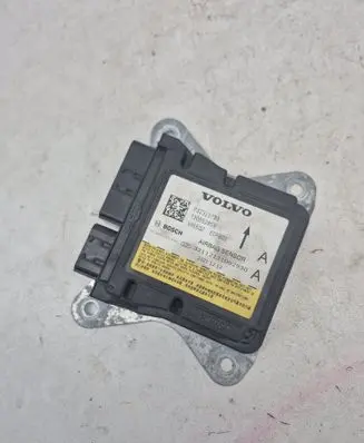 Volvo XC40 Airbag control unit/module 32315799
