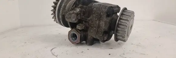 Volkswagen Touareg I Power steering pump 7L6422153B