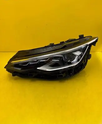 Volkswagen Golf VIII Headlight/headlamp 5H1941035N