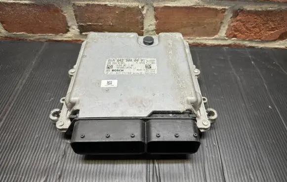 Mercedes-Benz Sprinter W906 Engine control unit/module A6429000001 0281018932