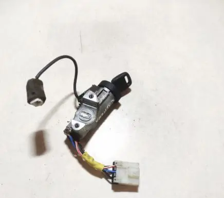 Nissan Almera Ignition lock