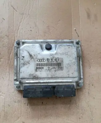 Audi A4 S4 B6 8E 8H Engine control unit/module 8E0907401Q