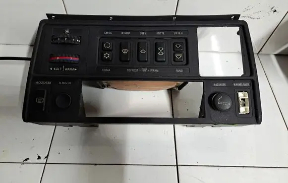 BMW 7 E23 Climate control unit 9414744002 13733480 13876111