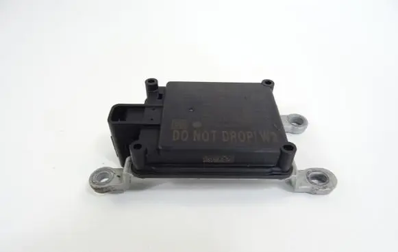 Nissan Juke II F16 Distronic sensor radar 28438-6pa0c