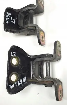 Mercedes-Benz ML W163 Rear door hinge set 