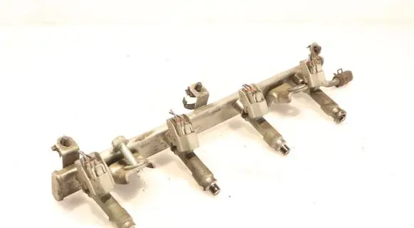 Suzuki SX4 Fuel main line pipe