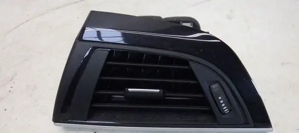 BMW 1 F20 F21 Dashboard side air vent grill/cover trim 9205355