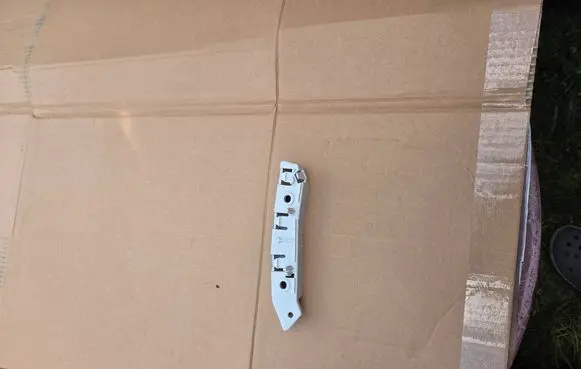 Ford Focus Front bumper mounting bracket 1718731 BM5117D959AE