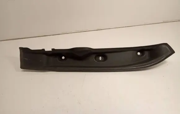 Volvo XC60 Fender end trim 31425388