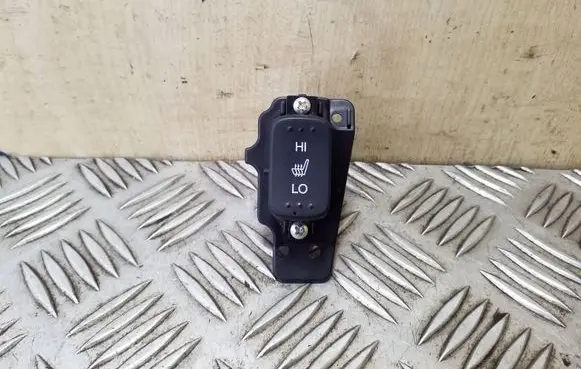 Honda Insight Seat heating switch M36683
