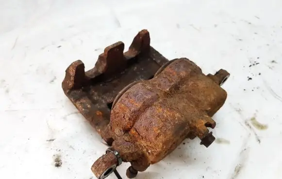 Nissan X-Trail T30 Front brake caliper 4504