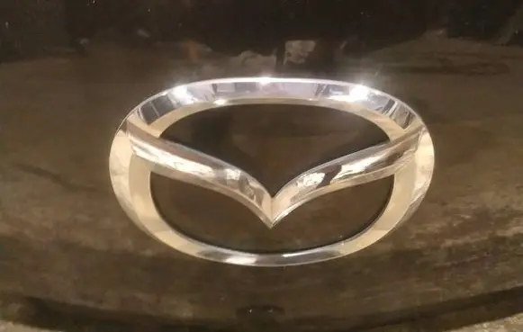 Mazda 3 II Manufacturer badge logo/emblem