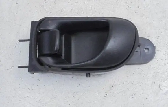Chevrolet Tacuma Rear door interior handle 96260946