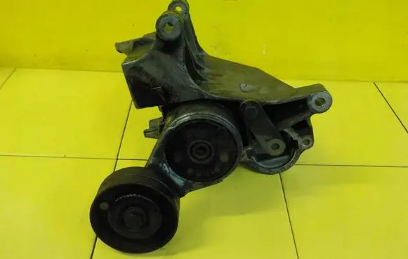 Opel Senator B Timing belt tensioner pulley 90410956 ROLKA