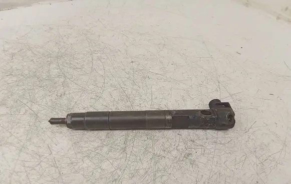 Mercedes-Benz E W212 Fuel injector