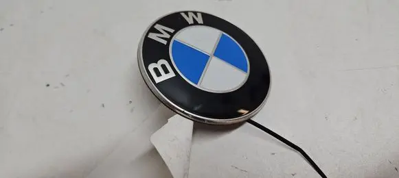 BMW 2 F22 F23 Manufacturer badge logo/emblem 8219237