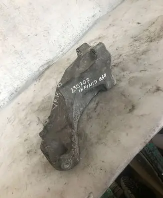 Infiniti Q50 Engine mounting bracket A6512235204