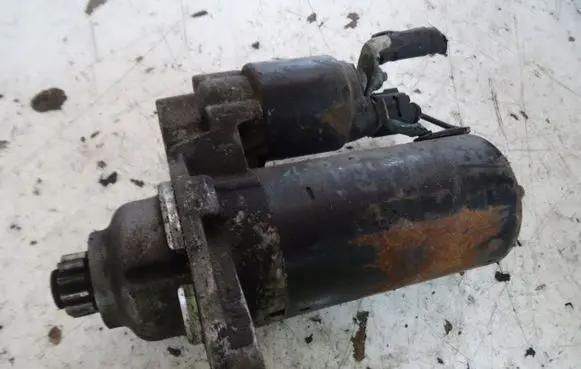 Volkswagen Touran I Starter motor