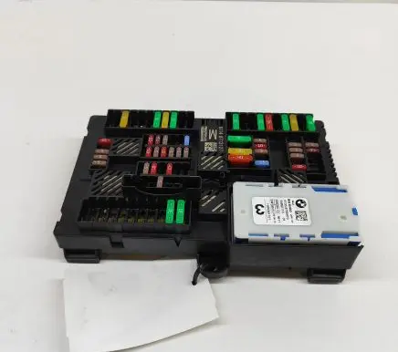 BMW 5 G30 G31 Fuse module 8713127