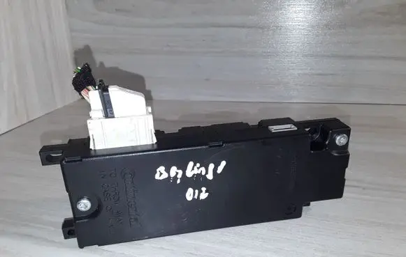 Citroen Berlingo Bluetooth control unit module 9675359580