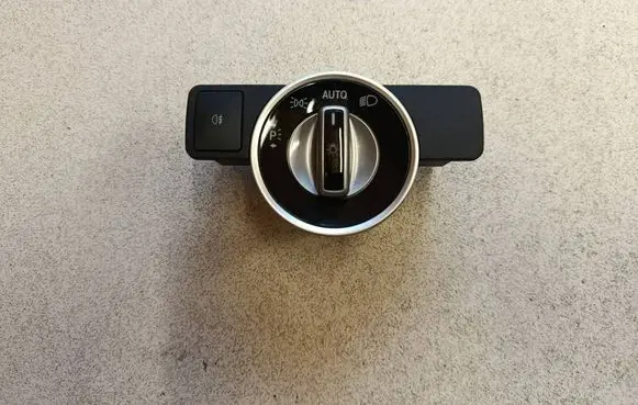 Mercedes-Benz CLA C117 X117 W117 Light switch A2129050551 9107 10091531