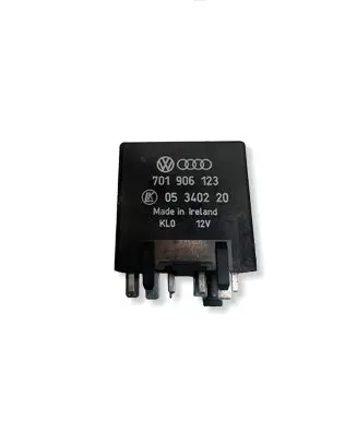 Volkswagen Transporter - Caravelle T4 Glow plug pre-heat relay 701906123