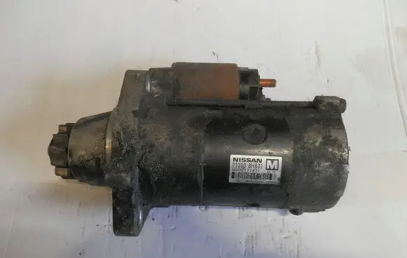Nissan Primera Starter motor 233008H801