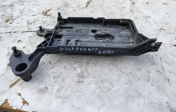 Volkswagen Golf VII Battery tray 5Q0915321H