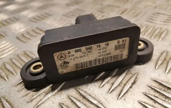 Mercedes-Benz C W204 Yaw turn rate sensor A0055421918 0055421918