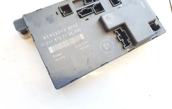 Mercedes-Benz E W211 Door control unit/module 2118707126 7716642