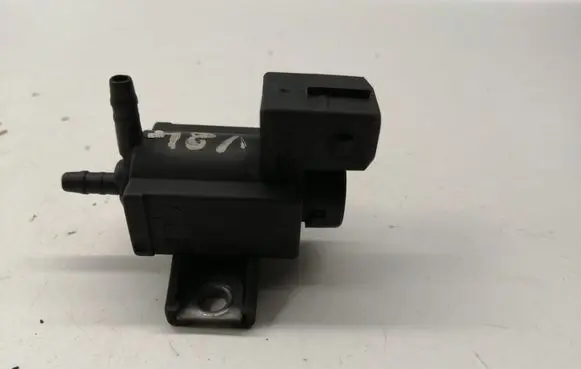 Toyota Corolla Verso AR10 Vacuum valve 258600R010