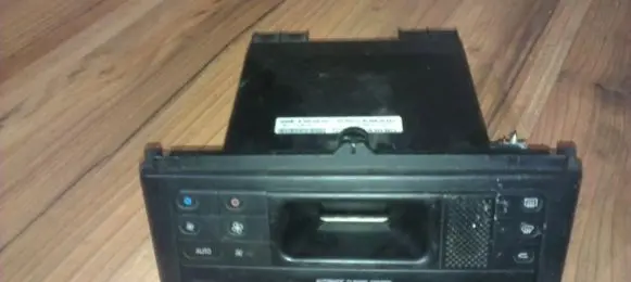 Renault Laguna I Climate control unit 7700822861a 9140010047
