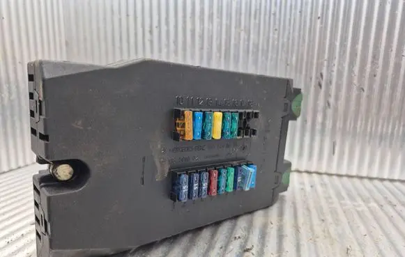 Volkswagen II LT Fuse module 0005400650 08501002