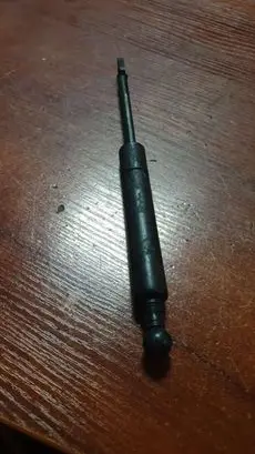 BMW 5 E39 Rear window strut damper 8190688