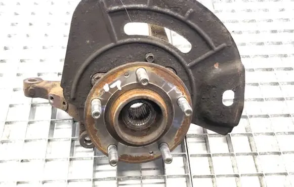 Hyundai i40 Front wheel hub spindle knuckle
