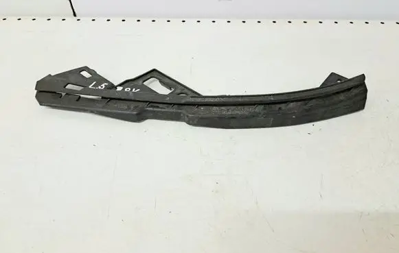 Volvo V50 Headlight/headlamp mounting bracket 30744956