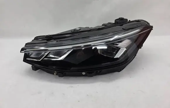 Volkswagen PASSAT B9 Headlight/headlamp 3J1941005