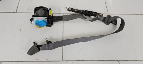KIA Soul Front seatbelt 88820B2400GAG P406RH