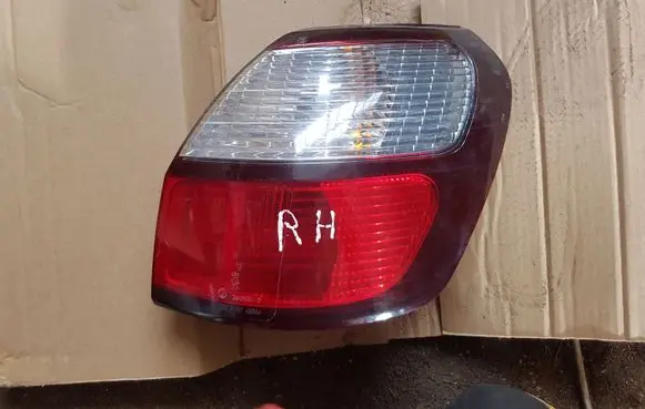 Subaru Legacy Rear/tail lights WF06R