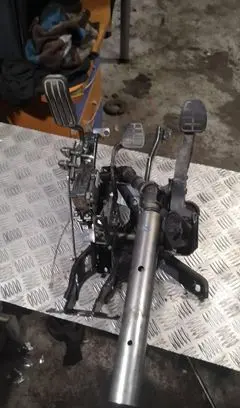 Ford Galaxy Pedal assembly 7m3721603b