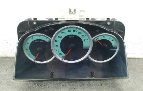 Toyota Corolla Verso E121 Speedometer (instrument cluster) 838000F060L