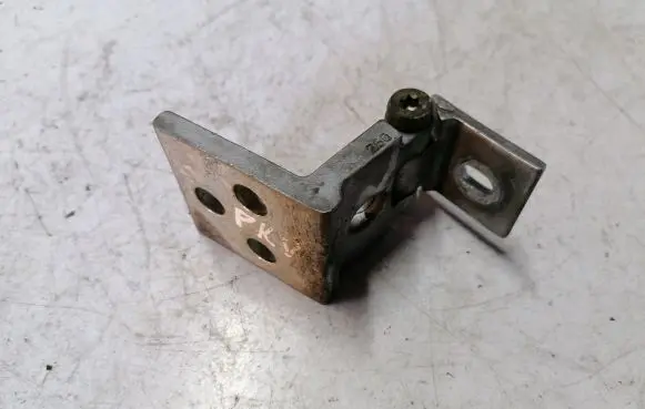 Front door upper hinge