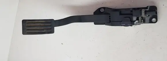 Volvo V40 Accelerator throttle pedal 31280596