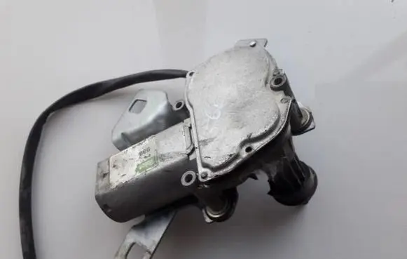 Peugeot 106 Rear window wiper motor