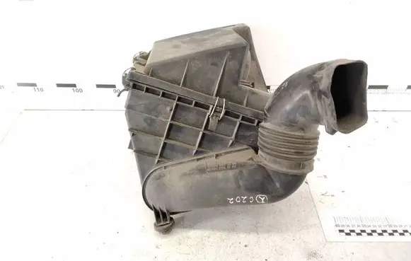 Mercedes-Benz C W202 Air filter box 6040941304 0040941404