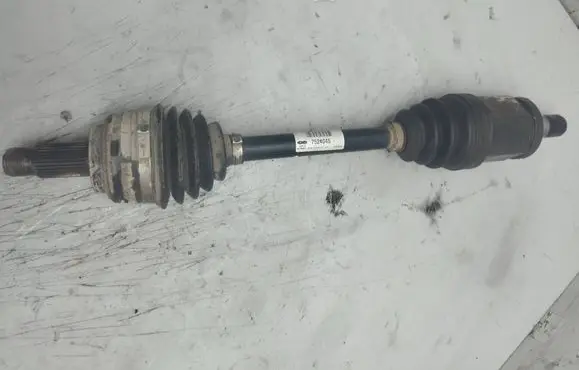 BMW X3 E83 Front driveshaft 7524045 14042004 8250130587001