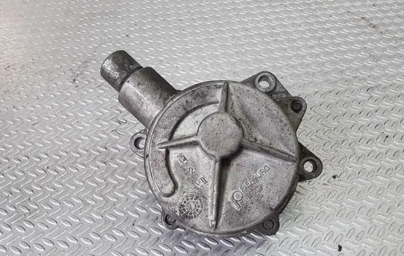 Audi A6 S6 C5 4B Vacuum pump 059145100B
