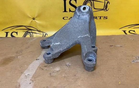 Ford Mustang VI Engine mount bracket BR336037BA